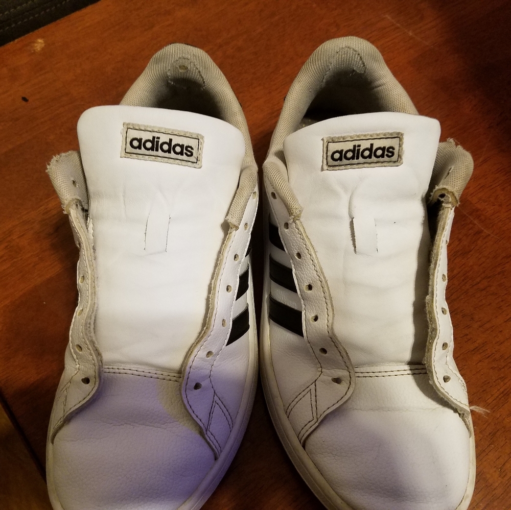 Adidas grand court